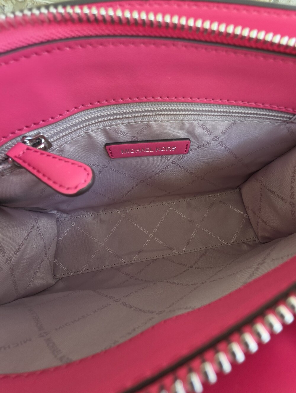 Michael Kors Sheila Small Pink Crossbody - Picture 5 of 9